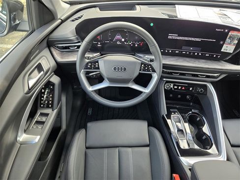 New 2025 Audi Q5 Premium Plus image 13
