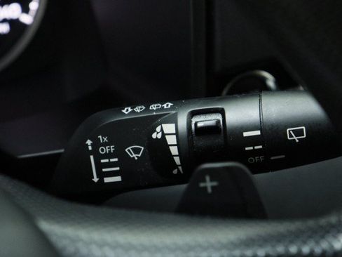 Used 2024 Mitsubishi Outlander ES FWD image 15