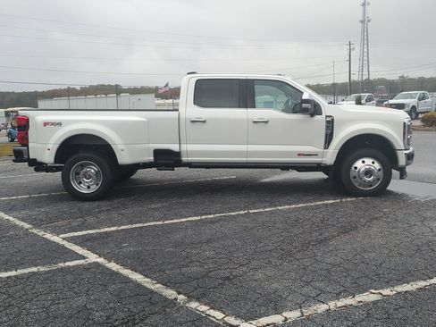 Used 2025 Ford F450 King Ranch w/ Chrome Package image 2