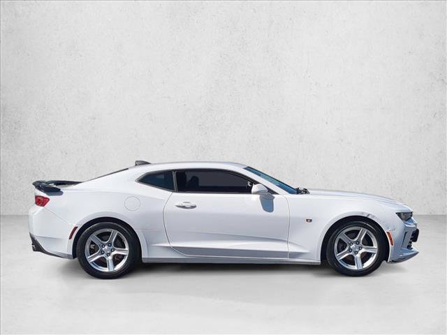 Used 2018 Chevrolet Camaro LT RWD image 4
