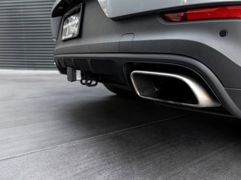 Certified 2025 Porsche Cayenne image 27