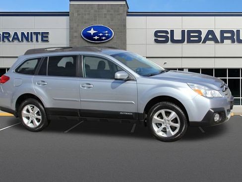 Used 2014 Subaru Outback 2.5i Limited image 11