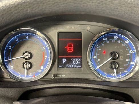 Used 2017 Toyota Corolla LE image 26