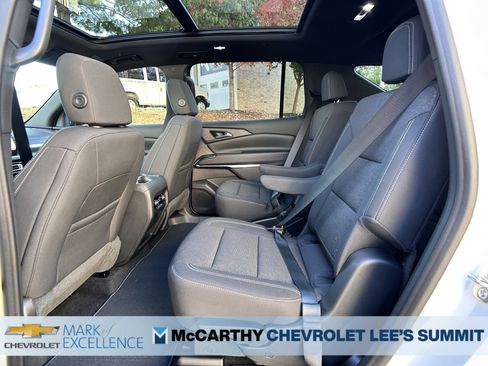 New 2026 Chevrolet Traverse LT w/ Sun and Wheel Package image 36