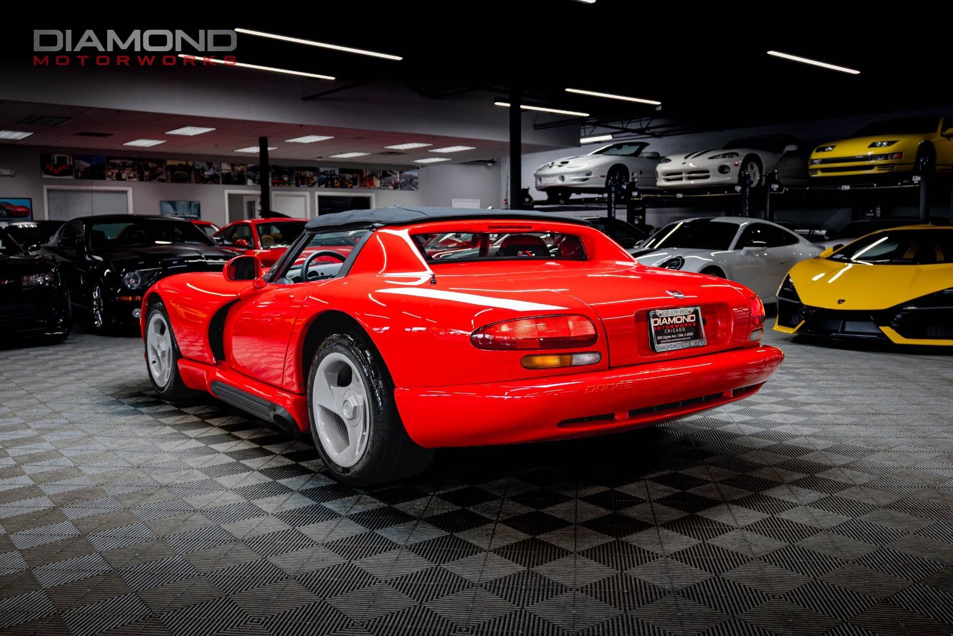 Used 1993 Dodge Viper RT/10 RWD image 2