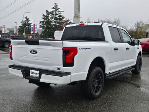 Used 2025 Ford F150 Lightning XLT image 5