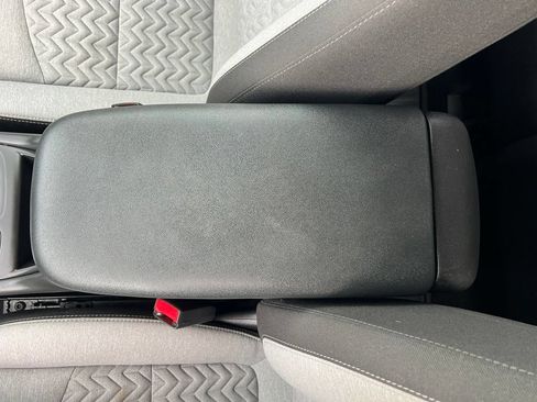 Used 2024 Chevrolet Equinox LS w/ LS Convenience Package AWD/4WD image 29