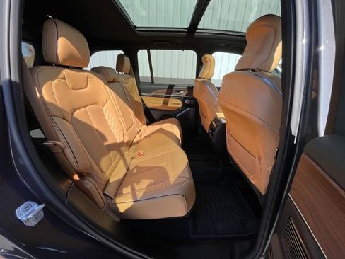 Used 2022 Jeep Grand Cherokee Summit w/ Luxury Tech Group V AWD/4WD image 28