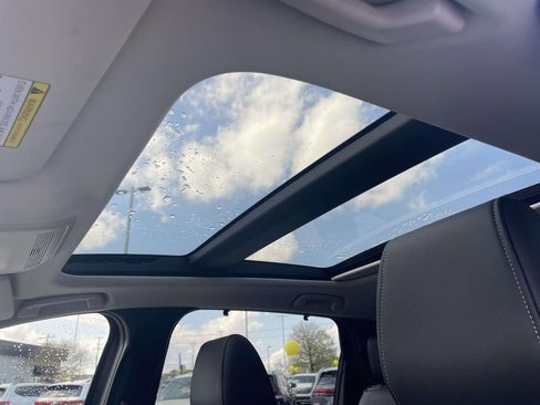 Used 2024 MAZDA CX-90 3.3 Turbo w/ Premium Package image 16