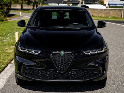 New 2025 Alfa Romeo Tonale AWD/4WD image 8