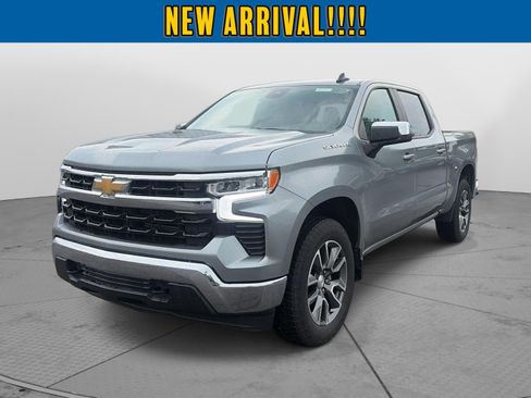 Used 2024 Chevrolet Silverado 1500 LT AWD/4WD image 8