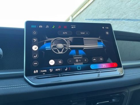 New 2026 Volkswagen Tiguan SE R-Line AWD/4WD image 18