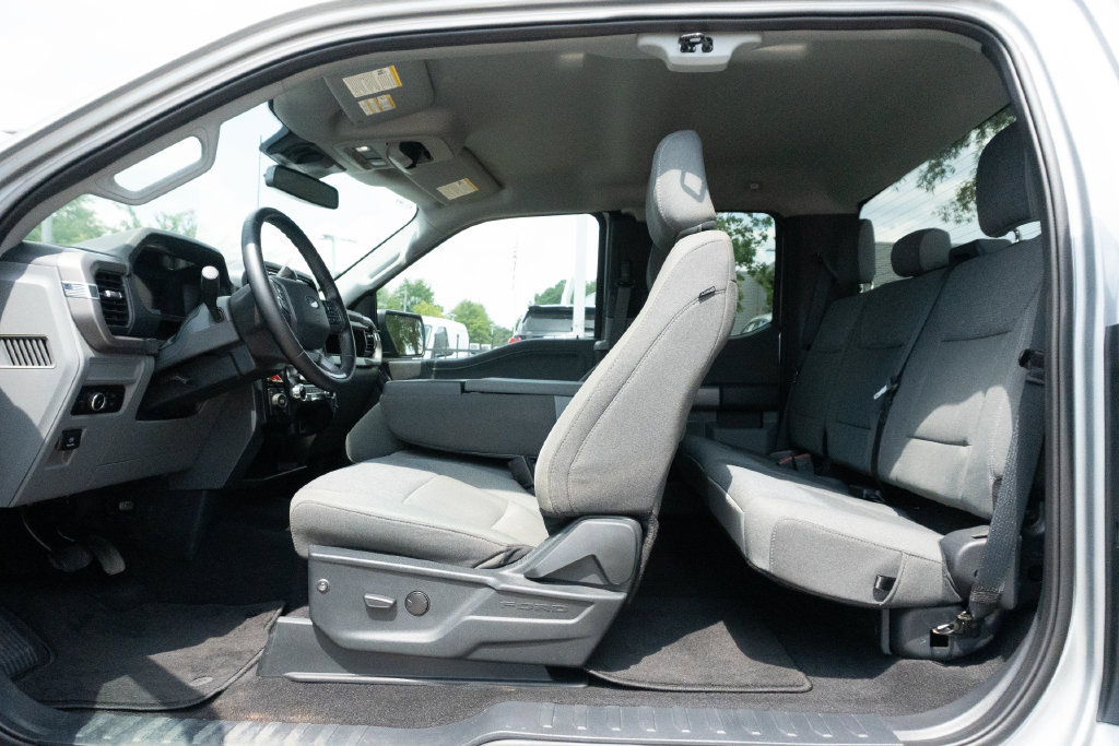 Used 2024 Ford F150 XLT AWD/4WD image 23