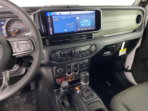 New 2026 Jeep Gladiator Mojave AWD/4WD image 25