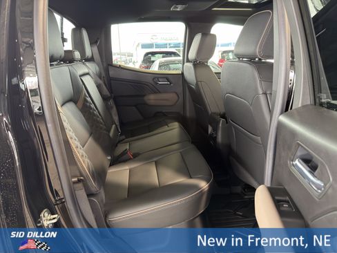 New 2026 GMC Canyon Denali AWD/4WD image 16