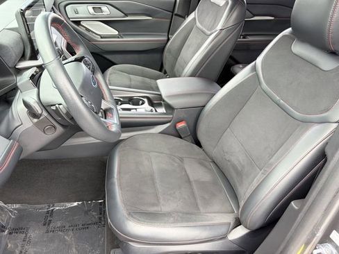 Used 2025 Ford Explorer ST AWD/4WD image 20