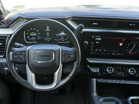 Used 2024 GMC Sierra 3500 Denali w/ Denali Reserve Package image 19