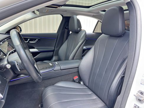 Used 2025 Mercedes-Benz E 350 Sedan w/ Winter Package image 43