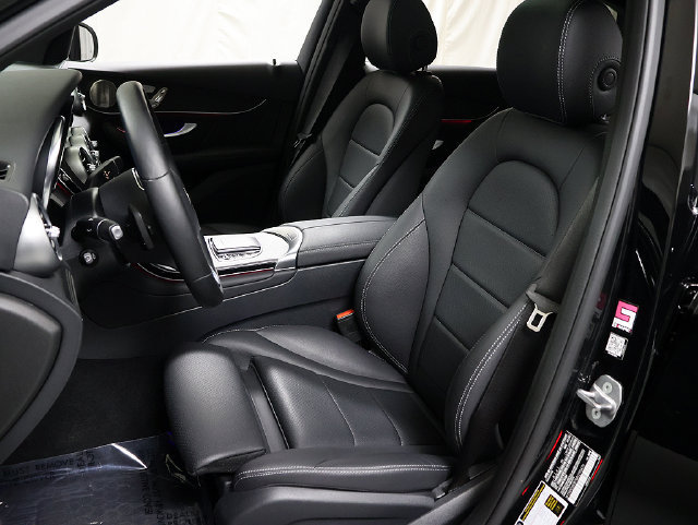 Used 2021 Mercedes-Benz GLC 300 4MATIC image 10