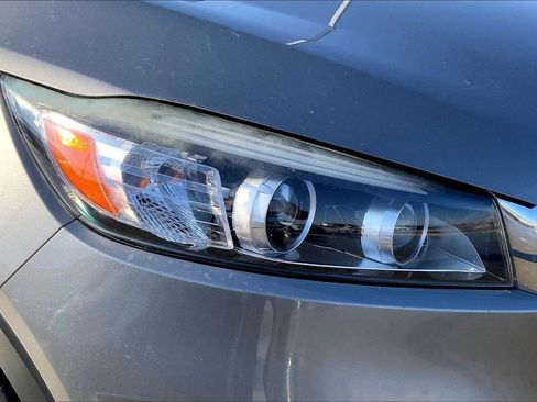 Used 2016 Kia Sorento L image 26