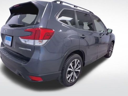 Used 2023 Subaru Forester Limited AWD/4WD image 8