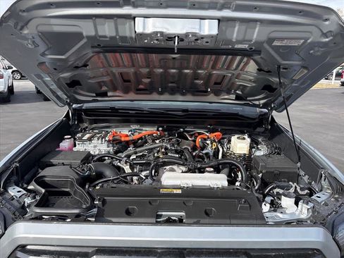 New 2025 Toyota Tacoma TRD Off-Road image 32