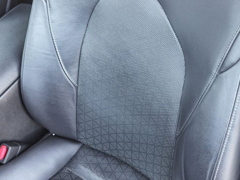 Used 2018 Toyota Camry XSE image 23