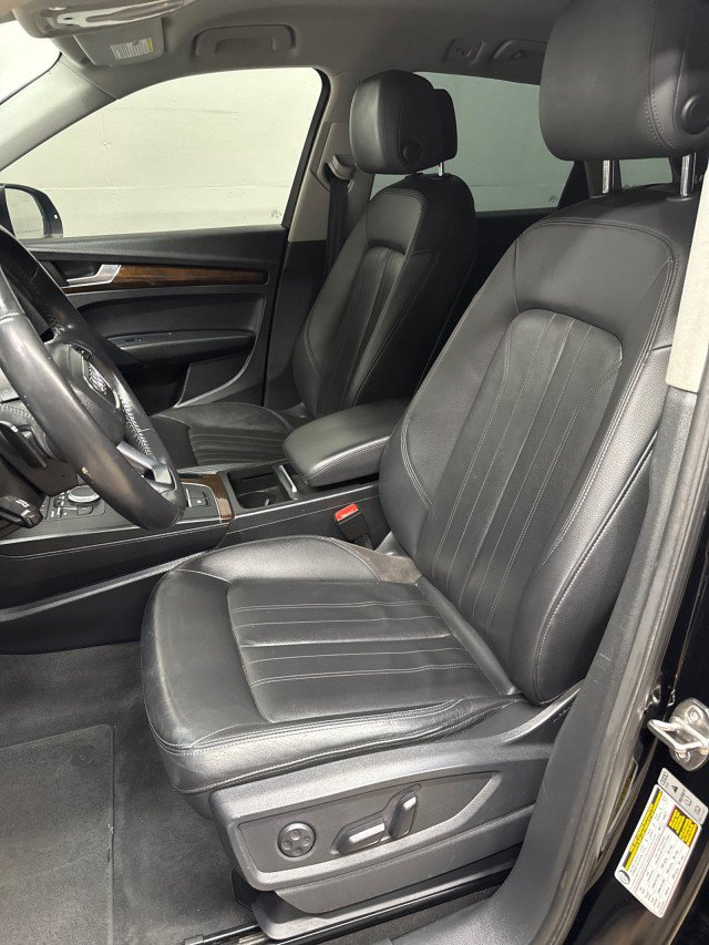 Used 2019 Audi Q5 2.0T Premium AWD/4WD image 31