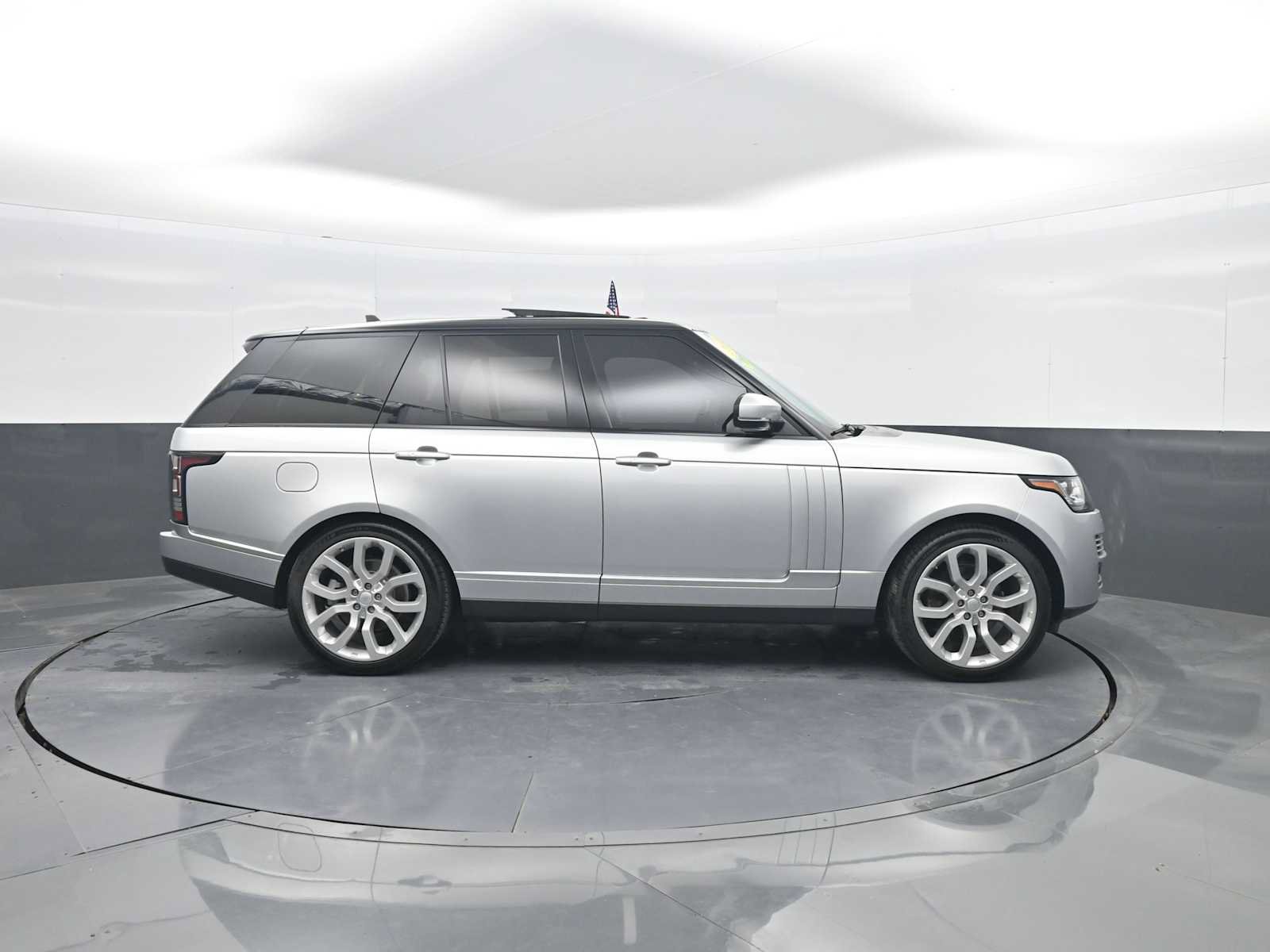 Used 2016 Land Rover Range Rover HSE AWD/4WD image 9