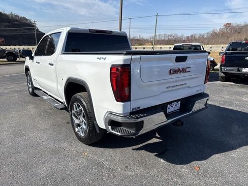 Used 2022 GMC Sierra 1500 SLT w/ SLT Convenience Package image 5