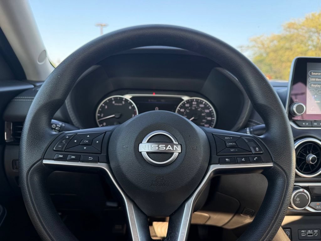 Used 2025 Nissan Sentra SV FWD image 11