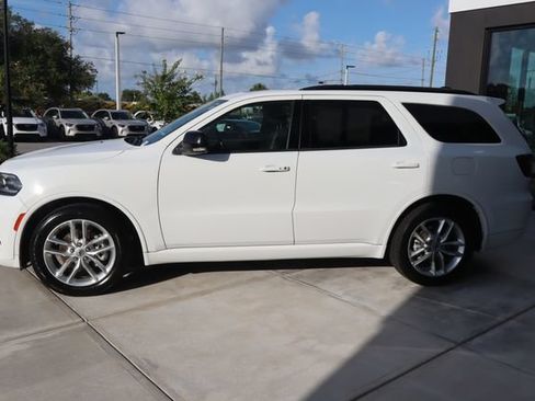 Used 2024 Dodge Durango GT RWD image 7
