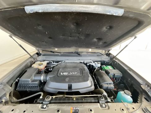 Used 2016 Chevrolet Colorado Z71 AWD/4WD image 25