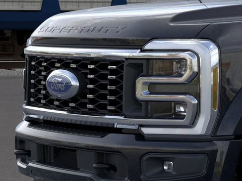 New 2026 Ford F450 Platinum image 17