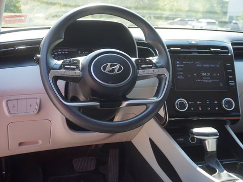 Used 2022 Hyundai Tucson SEL AWD/4WD image 15
