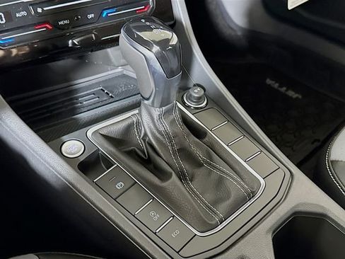 New 2026 Volkswagen Jetta SE image 10