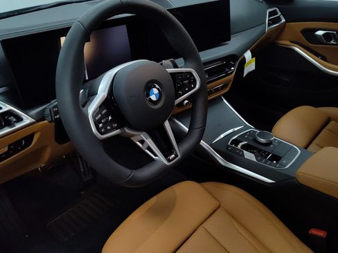 Used 2026 BMW 330i Sedan w/ M Sport Package RWD image 4