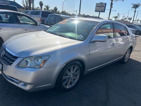 Used 2006 Toyota Avalon Limited FWD image 4