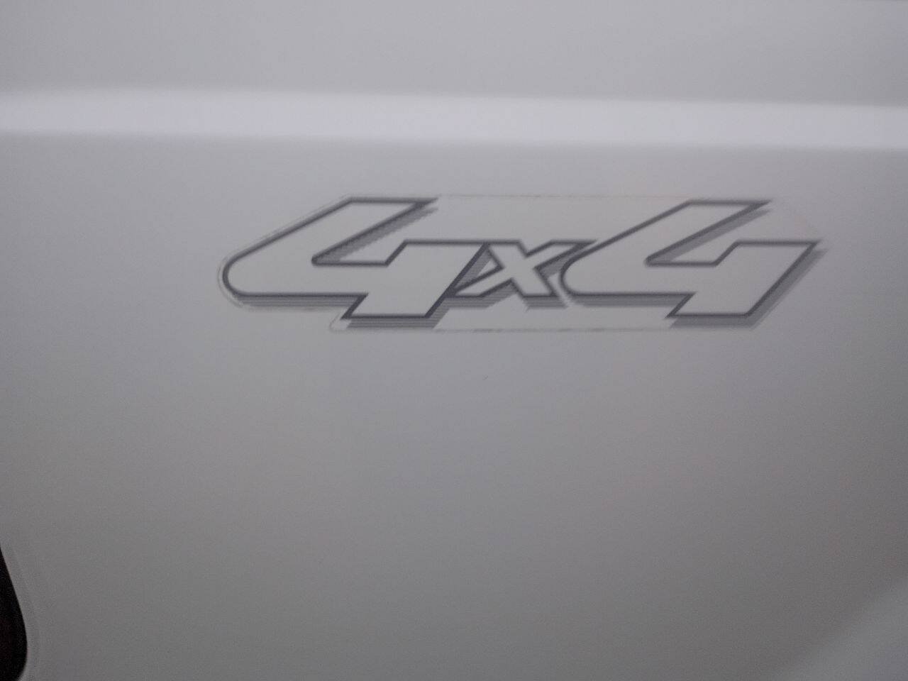 Used 2005 Ford F250 XL AWD/4WD image 13