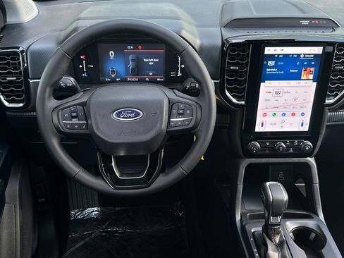 New 2026 Ford Ranger XLT w/ Black Appearance Package RWD image 13