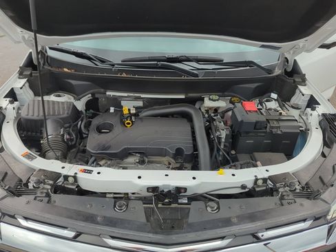 Used 2025 Chevrolet Equinox LT w/ Safety and Technology Package AWD/4WD image 13