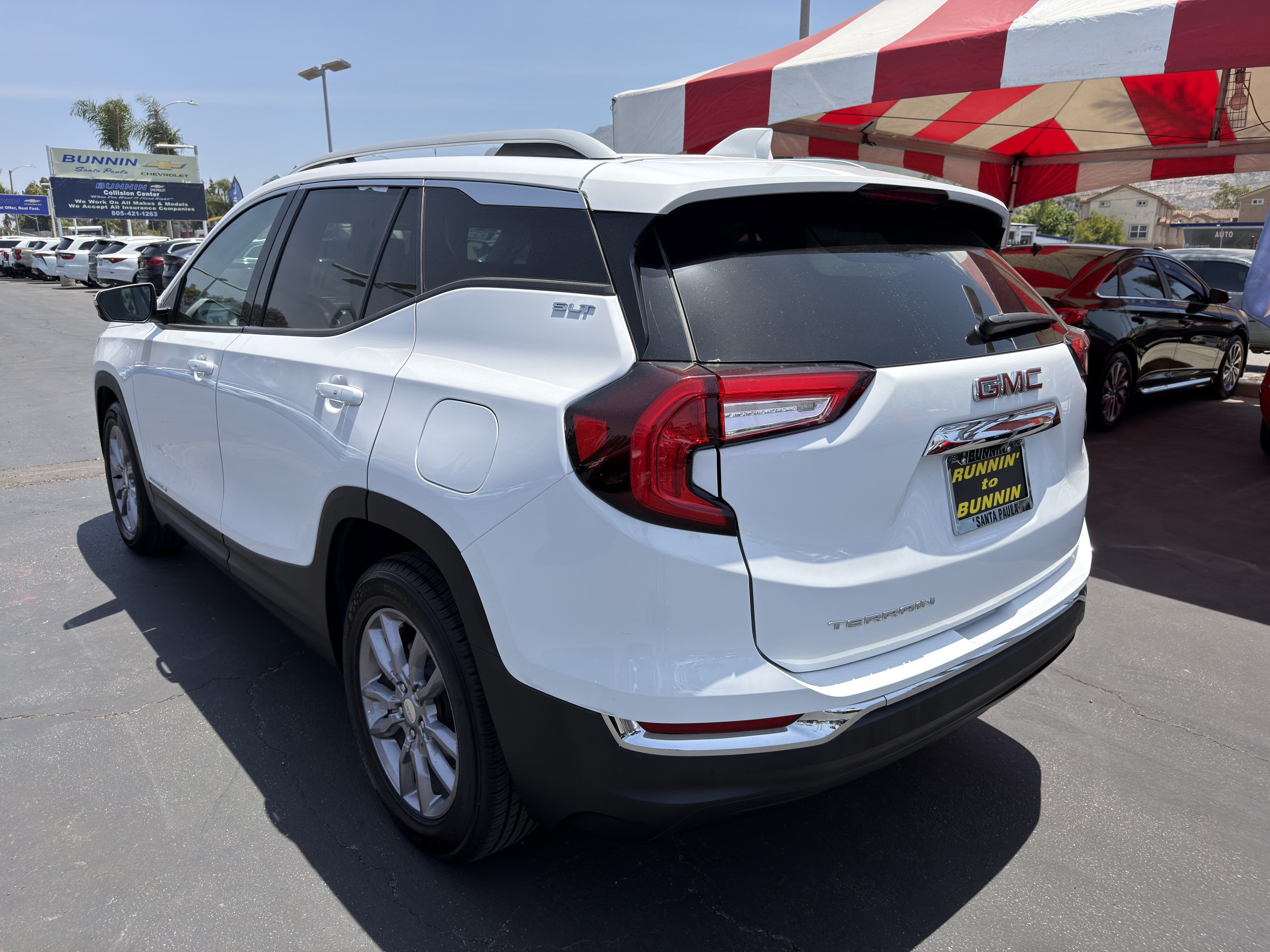 Used 2023 GMC Terrain SLT FWD image 6