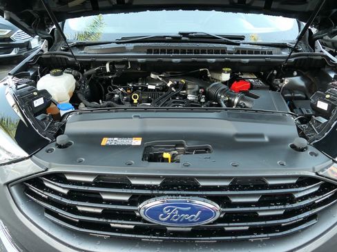 Used 2024 Ford Edge SEL w/ Sport Appearance Package image 30