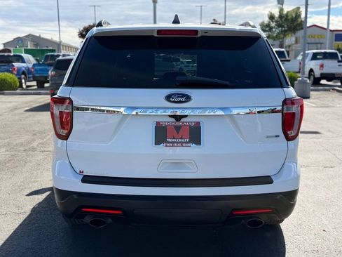 Used 2018 Ford Explorer 4WD w/ Class II Trailer Tow Package image 4