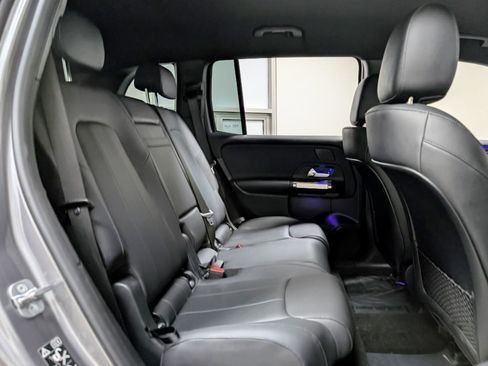 Used 2023 Mercedes-Benz EQB 250+ w/ Exclusive Package image 21