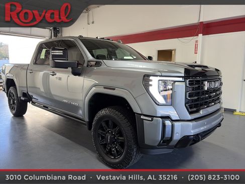 Used 2024 GMC Sierra 3500 AT4 w/ AT4 Premium Plus Package image 8