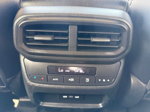 Used 2024 Honda Pilot EX-L image 31