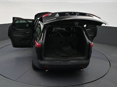 Used 2023 Chevrolet Traverse LT FWD image 33