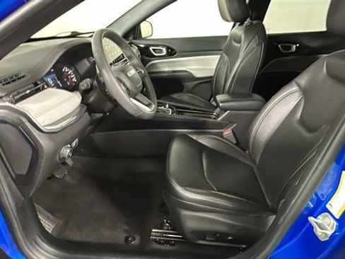 Used 2024 Jeep Compass Limited AWD/4WD image 12