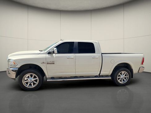 Used 2018 RAM 2500 Laramie w/ Convenience Group RWD image 4